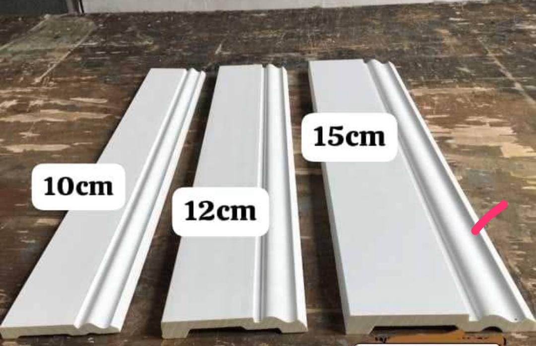 Moulded white skirting board lengths, labelled 12cm and 15cm